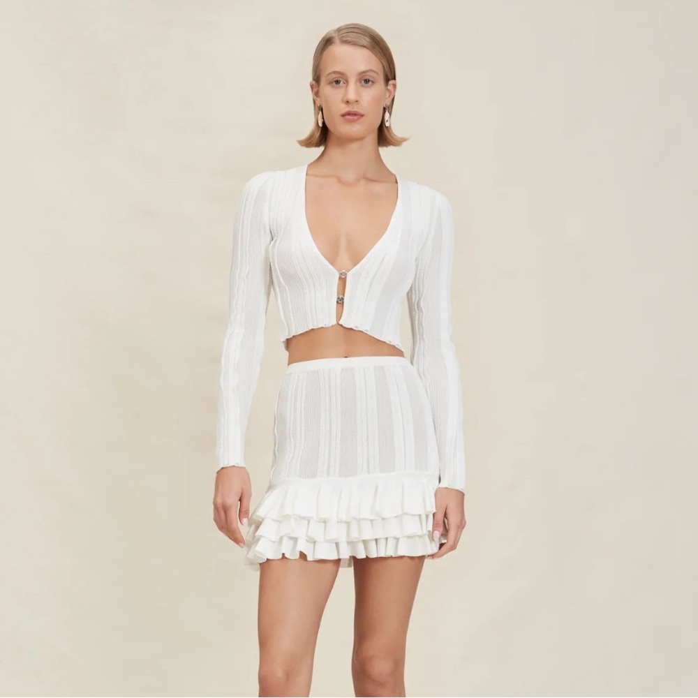 Devon Windsor white Skirt with Ruffle Hem and top SET